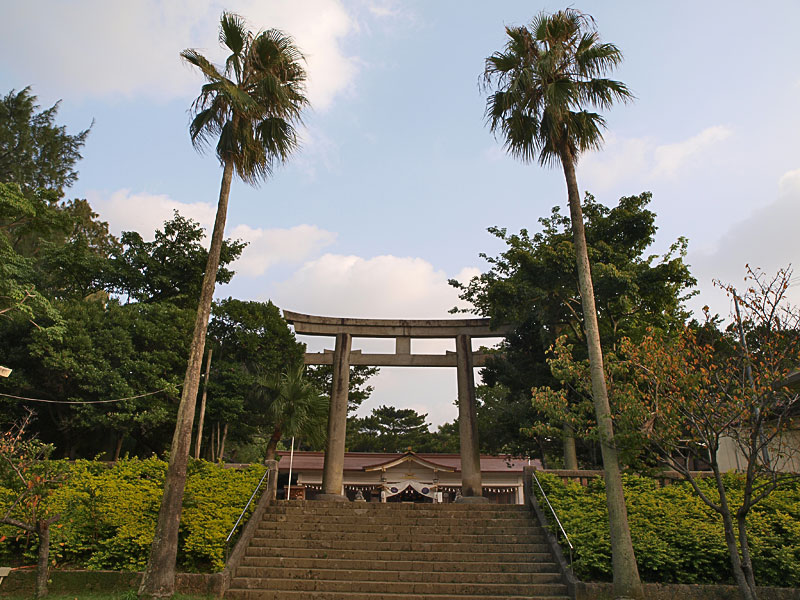 04torii_gokoku.jpg