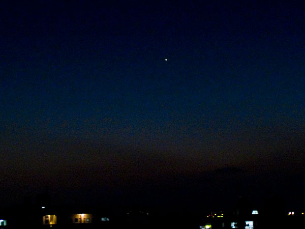 070115_08macnote_comet.jpg