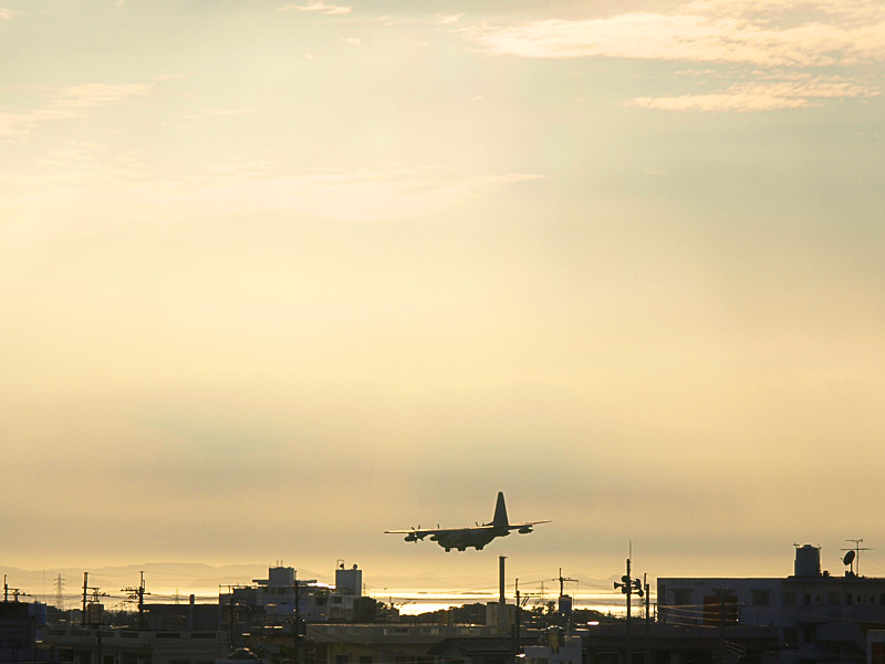 080318_05plane_g.jpg