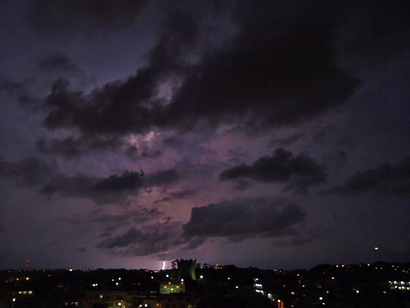 080826_03thunder.jpg