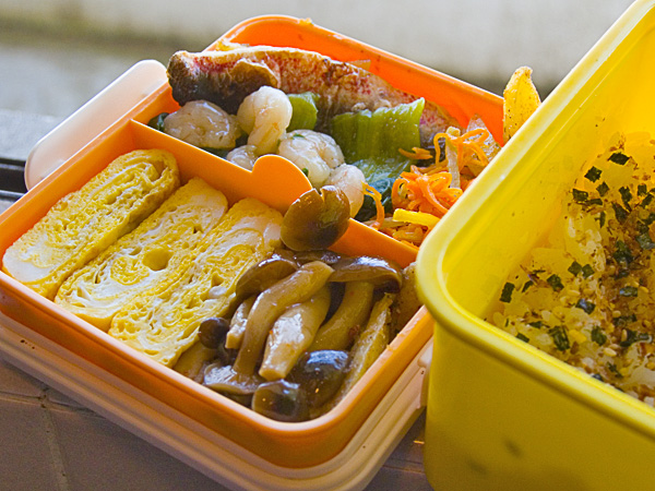lunchbox060925.jpg