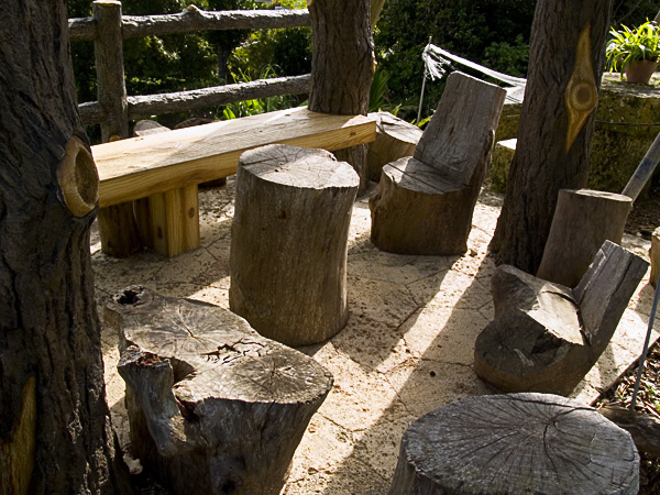 oshiro_chair.jpg
